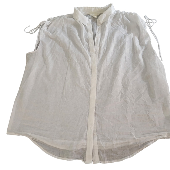 H&M | Tops | Hm White Button Down Collar Shirt With No Sleevless With ...